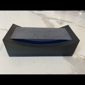 Swarovski stand - red